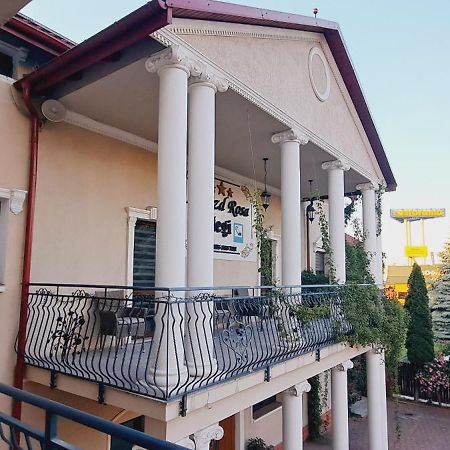 Hotel Rezydencja Rosa Przemyśl Dış mekan fotoğraf
