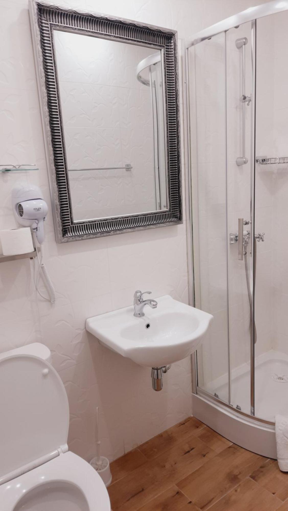 Hotel Rezydencja Rosa Przemyśl Dış mekan fotoğraf