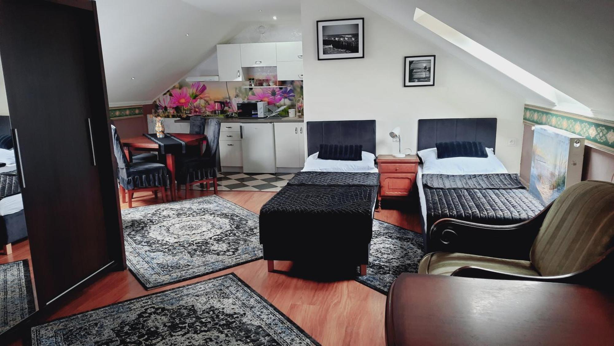 Hotel Rezydencja Rosa Przemyśl Dış mekan fotoğraf
